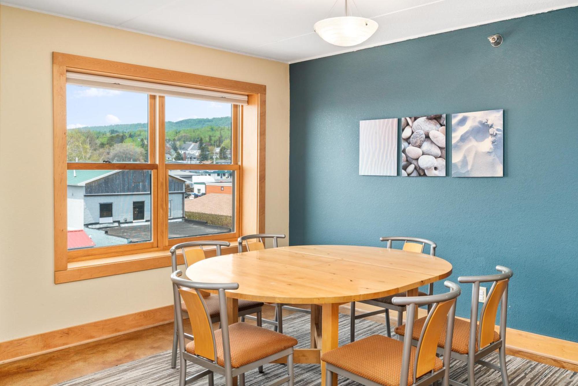 East Bay Suites Гран Маре Екстериор снимка