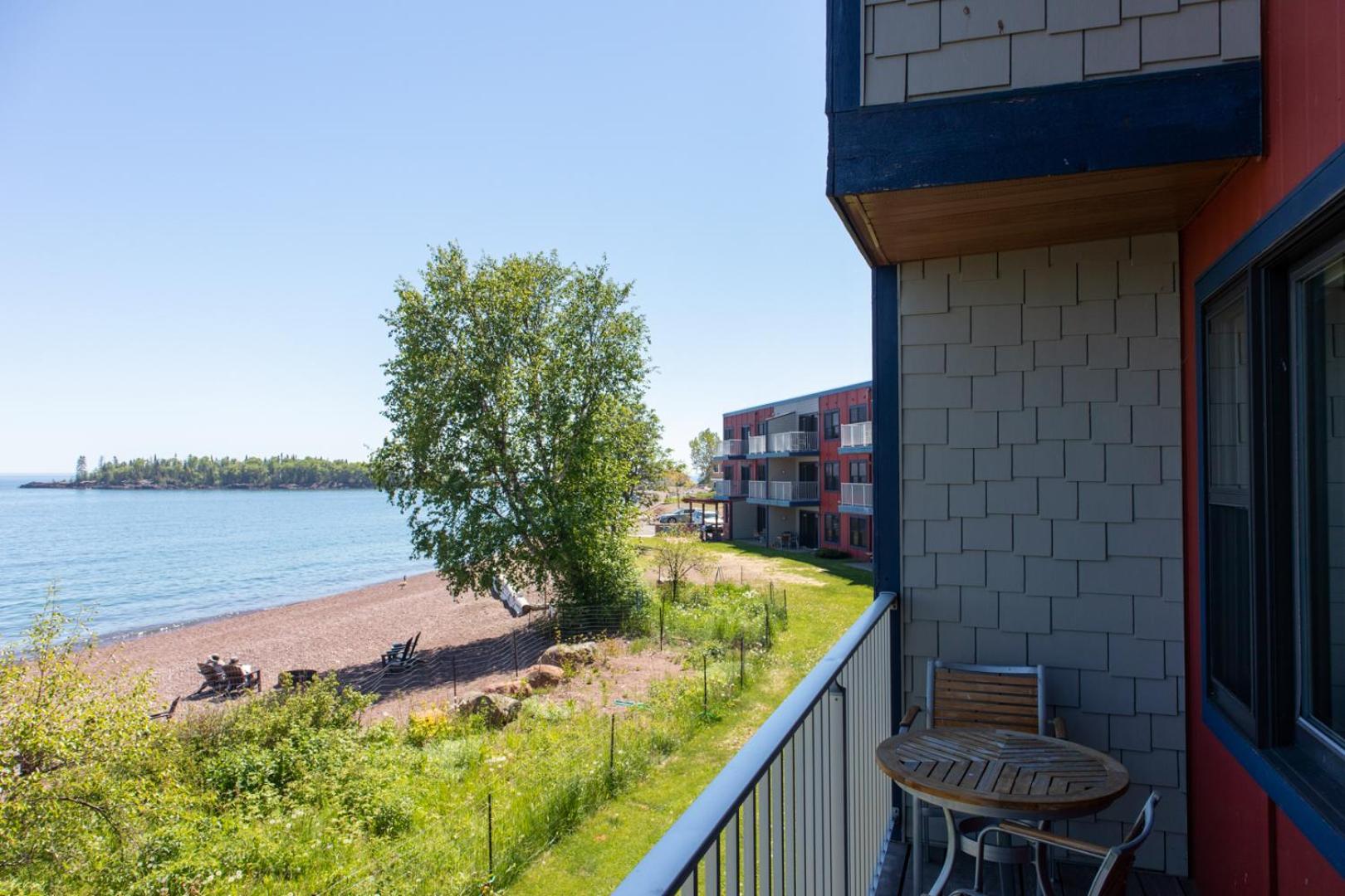 East Bay Suites Гран Маре Екстериор снимка