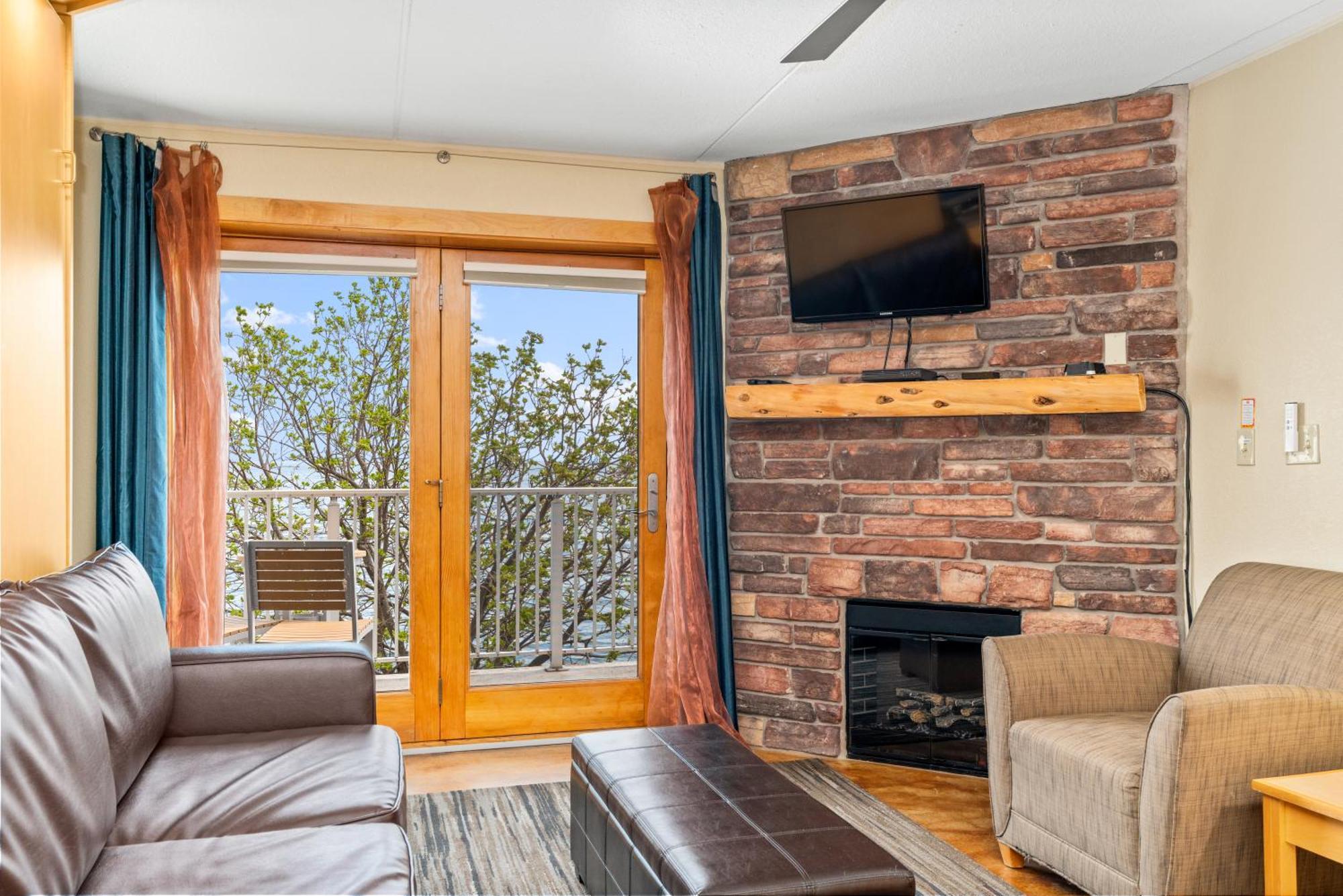 East Bay Suites Гран Маре Екстериор снимка