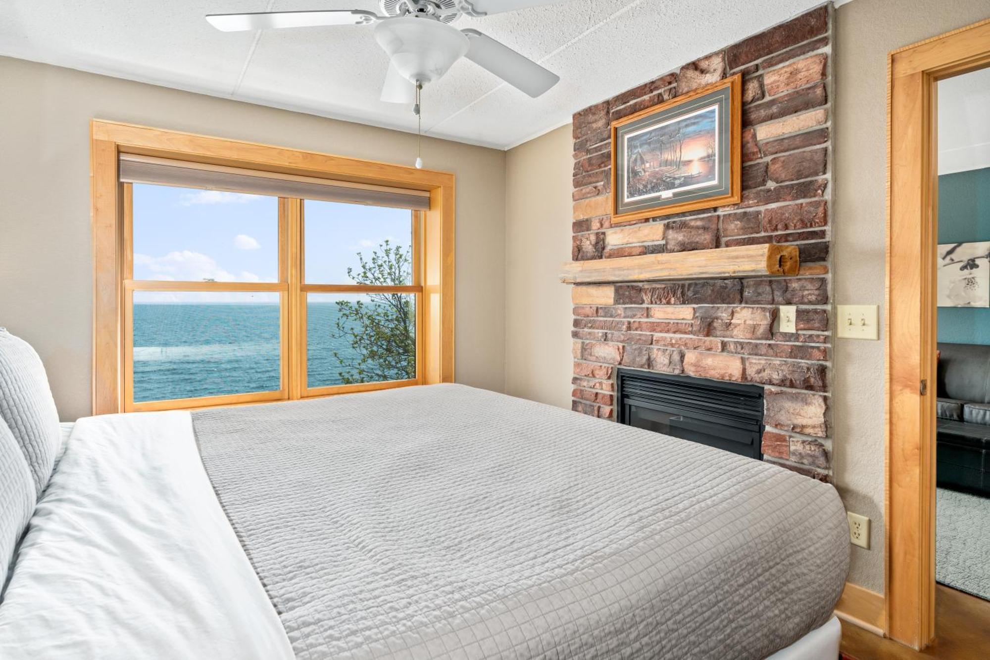 East Bay Suites Гран Маре Екстериор снимка