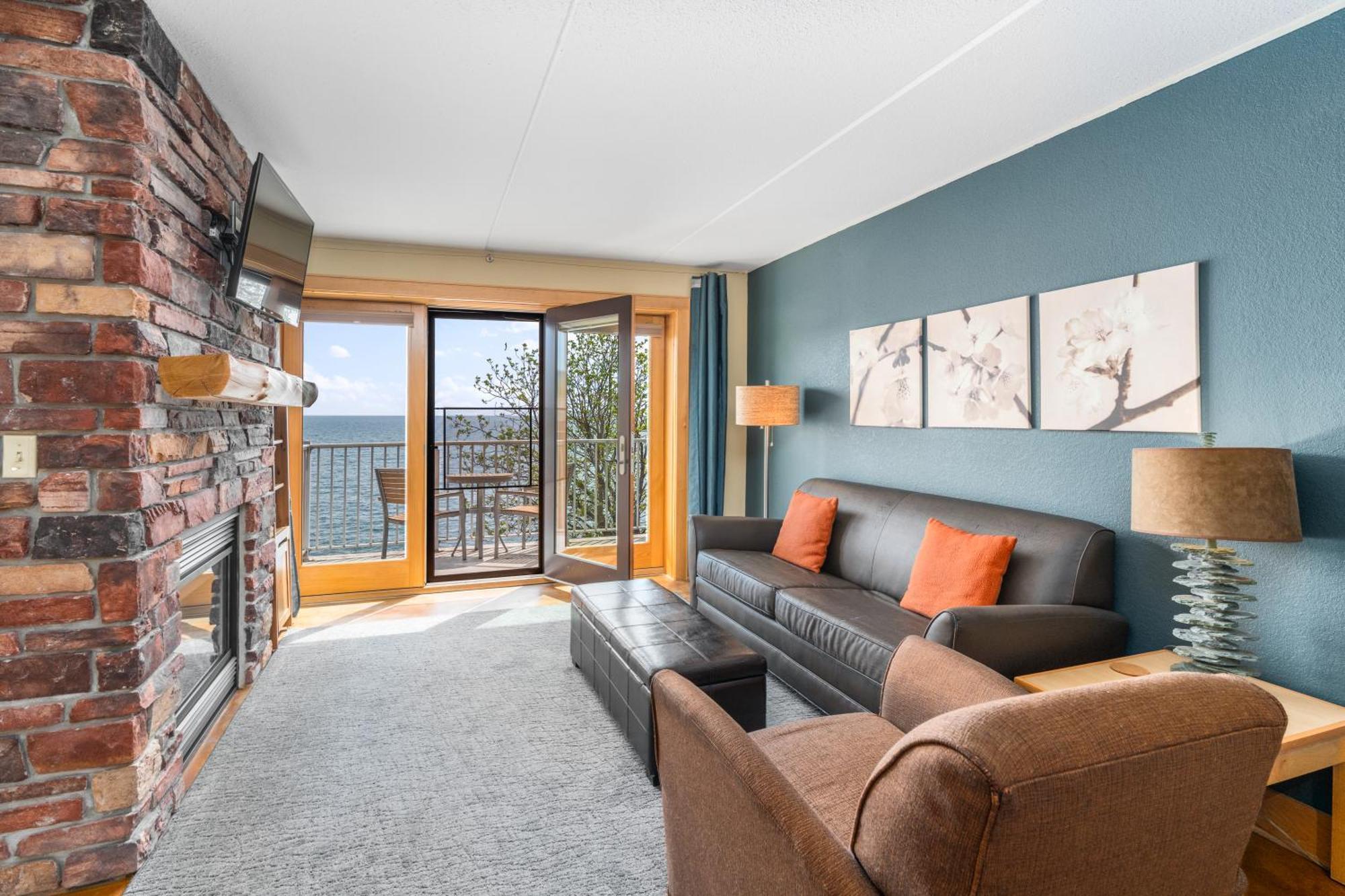 East Bay Suites Гран Маре Екстериор снимка